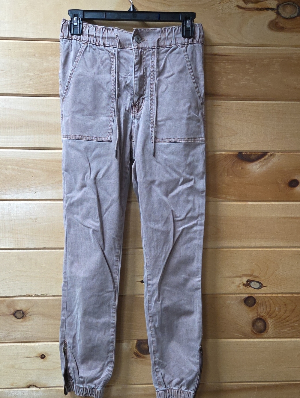 American Eagle Outfitters Women's Dusty Pink Jogger Pants